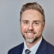 Aaron Pietsch's Instagram, Twitter & Facebook