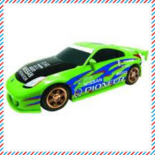 The first year there was only a coupe, as the roadster did not debut until the following y. Nissan Z350 Drift Car 180 Grun