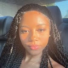 Kayla Mackey (kaylaemackey19)