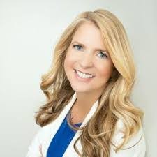 Lori Bowen's Instagram, Twitter & Facebook