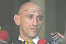 Linda Loaiza es una joven venezolana que en el año 2001 estuvo secuestrada  durante casi 4 meses por Luis Carrera Almoina, sujeto con bastante dinero e  hijo de Gustavo Carrera Damas, el