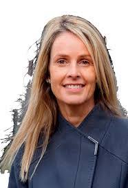 Ashleigh Walker's Instagram, Twitter & Facebook