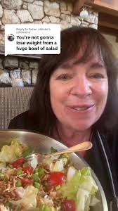 Replying to @Asher Jahnke can you lise weight eating a  #ridiculouslybigsalad ? #eatlikeabear