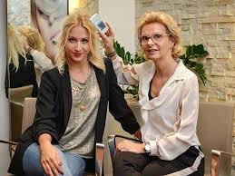 September 1988 in wien) ist eine österreichische tänzerin. Strassl Exklusiv Neue Methode Der Hair Skin Care Behandlung Testen Gewinnspiele Vienna At