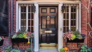 Want To Boost Your Home S Value By More Than 6000 Paint Your Front Door Black Mental Floss