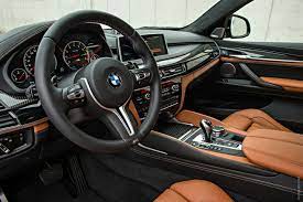 The bmw x6 m50i gets a 44 liter twin turbocharged v8 that makes 530 hp and 553 lb ft of torque. Adobe Portfolio Automoveis Auto Carros