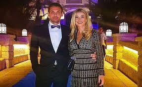 Jun 11, 2021 · diletta leotta prende in giro can yaman per i goal dell'italia. Matteo Mammi Diletta Leotta Fidanzato