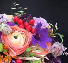 Flores De Marzo Trencadissa Art Floral