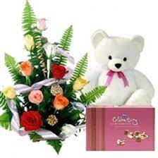 Teddy Hamper From Shop2hyderabad Flowers Chcoclates And Teddy Delivery For Any Occassion Http Www Shop2hydera Flower Delivery Send Roses Flowers Delivered