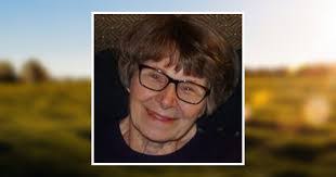 Jeanette Dale's Instagram, Twitter & Facebook