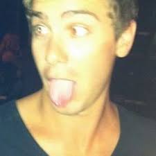 Joshua Bateman (@baita10)