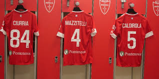 Anthony martial diincar inter, begini tanggapan solskjaer Zmyawvq83vly4m