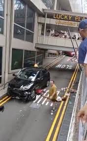 13 feb 2021 10:53pm (updated: Police Licence Of Driver In Lucky Plaza Crash Suspended The Independent News
