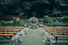 Pesta pernikahan pada umumnya menghabiskan biaya hingga lebih dari rp 50 juta dan dihadiri ratusan undangan. 10 Wedding Venue Outdoor Bandung Untuk Kamu Yang Low Budget Wedding Market