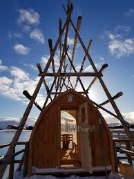 Utendors Trebastu For Hage Igloo Design Rolf Sverre Lofoten Norge Utendors Hage Badstue