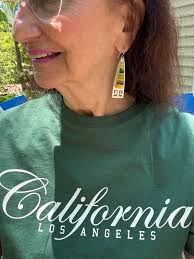 Beautiful necklace by talented modern artists