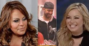 Chiquis y esteban continuaron con su vida tras la muerte de jenni rivera, su hija y su expareja, de quien buscaba divorciarse, continuaron con su vida. Esteban Loaiza Y Supuesta Mujer Del Trio Con Chiquis Y El Video Juntos