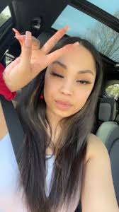 Karlen Rae Sanders (@karlen_raechell)