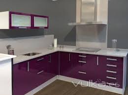 Blanco soft de 16 mm; Foto Muebles De Cocina Color Berenjena