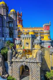 Main Gate Of The Palacio Nacional Da Pena Sintra Portugal Ponto Turistico Lugares Para Viajar Viagem Europa