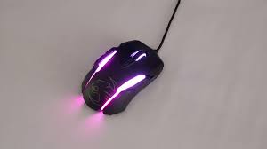 The kone aimo truly travels at the speed of light. Roccat Kone Aimo Rgb Gaming Mouse Review Enostech Com