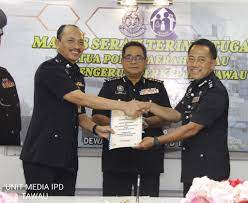 Timbalan pesuruhjaya polis sabah datuk zaini jass dilantik sebagai pesuruhjaya polis sabah yang baharu, manakala timbalan ketua polis pulau pinang, datuk roslee chik dilantik sebagai ketua polis terengganu menggantikan datuk aidi ismail yang dinaikkan pangkat kepada komisioner polis dan menyandang jawatan pesuruhjaya polis sarawak berkuat kuasa hari ini. Peter Anak Umbuas Dilantik Ketua Polis Tawau Yang Baharu Sabah Post