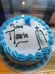 法國在距今180萬年前已有人類居住 ，彼時的人類曾經歷冰河期間多變的惡劣氣候，從事著類似遊牧民族的狩獵採集生活 。 法國境內有大量刻有原始壁畫的洞窟，最早可追溯至舊石器時代晚期，其中多爾多涅省的拉斯科洞窟壁畫（約於前18,000年所作）最為著名 。 Bientot L Assomption Cette Zoza Pastry And Coffee Shop Facebook