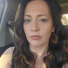 How much snow does the top of the mountain in Lakehead area get