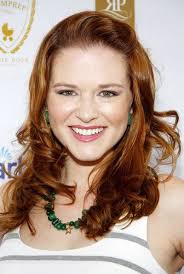 Sarah Drew Photos Photos Rosie Pope And Sarah Drew At The Rosie Pope Maternity Store Opening Sarah Drew Gorgeous Hair Color Medium Brunette Hair