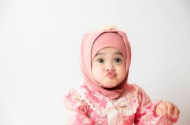 Perhiasan yang cantik adalah arti dari nama ini. Lebih 100 Nama Bayi Perempuan Yang Indah Bermakna Dalam Islam June 2021 Motherhood Malaysia