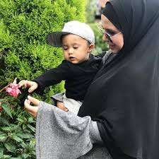 Tahniah saharul ridzwan dan isteri baru sahaja dapat anak pe. Siapakah Isteri Saharul Ridzwan