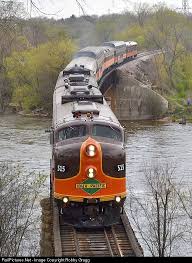 The Iowa Pacific E Units And Business Train Depart Janesville On The Return Trip To Chicago Train Pictures Train Train Rides