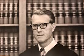 Charles Renfrew dies; Democrat appointed SF federal judge by Nixon