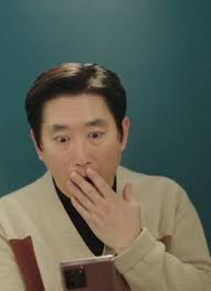 Meanwhile, our photographer is just gathering his courage to confess his feelings when an unwelcome revelation derails his plans entirely. Monthly Magazine Home Episode 11 Watch Online Iqiyi