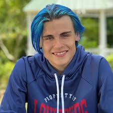 Bold Encouraging Others Scholarship