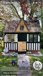 We did not find results for: Stacey Solomon Turns Her Veranda Into The Latest Diy Project By Painting The Room Purple And White Oltnews