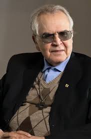 Rafael Santos Interpretando Padre Zezinho SCJ (@interpretandopadrezezinho)  • Facebook