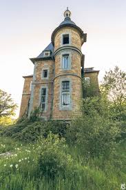 Chateau Abandonne En France Urbexsession Com Chateau Marko Bey Urbex France Chateaux Abandonnes Vieilles Maisons Abandonnees Endroits Abandonnes
