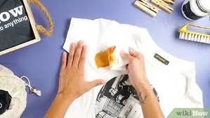 Run cold water through the back of the stain as quickly as possible. Easy Ways To Get A Ketchup Stain Out 14 Steps With Pictures