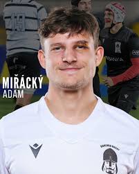 Slávistická trojice na cestě do Španělska🇪🇸 Patrik Průcha, Adam Miřácký a  Jan Fojtík dnes odcestovali s @bohemia_rugby_warriors na další utkání  @resupercup do španělské Palencie. Utkání začíná v pátek 5.12. od 17:00,  sledovat