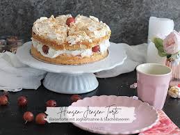 Hallo greta, kannst du mir das rezept vom schwimmbadkuchen zukommen lassen, danke sylke | hallo silke ich bin zwar nicht greta, kann dir aber diese beiden rezepte für schwimmbadku. Castlemaker Food Lifestyle Magazin Rezept Hansen Jensen Torte Baisertorte Mit Stachelbeeren Super Lecker Castlemaker Food Lifestyle Magazin