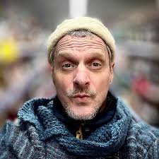 THE SOPHS share fuzzed-out, paranoid-laden jam