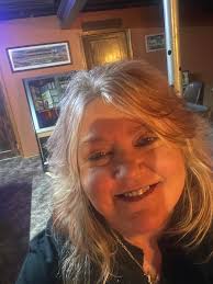 Can you please play Ciara 1,2 step Candi Girl