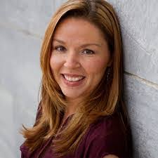 Beverley Curran's Instagram, Twitter & Facebook