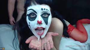 Clown Cum Girl 