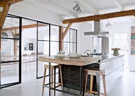 Separate Offene Kuche Vom Wohnzimmer Trennwande Im Industriellen Look Dekoration Ideen Design Fur Zuhause Kuche Loft Offene Kuche