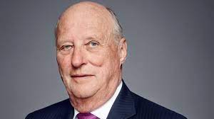 Norwegian comedian odd magnus williamsson created a fake twitter account ages ago, pretending to be the norwegian king harald the 5th. Godt Nyt Fra Norge Kong Harald Tilbage Pa Arbejde Billed Bladet
