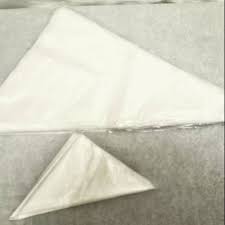 Namun, ada juga spuit lokal yang tidak memiliki nomor, atau sering disebut spuit pasar. Plastik Segitiga Piping Bag Plastik Anti Panas Size Besar Dan Kecil Utk Buttercream Filling Dll Shopee Indonesia
