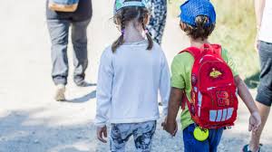 Vicepreședintele consiliului județean cluj, domnul marius mînzat. VacanÈ›a In Romania TabÄƒrÄƒ De VarÄƒ Pentru PÄƒrinÈ›i È™i Copii Fun Parenting By Cristina Buja