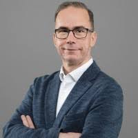 300+ "Csatari" profiles